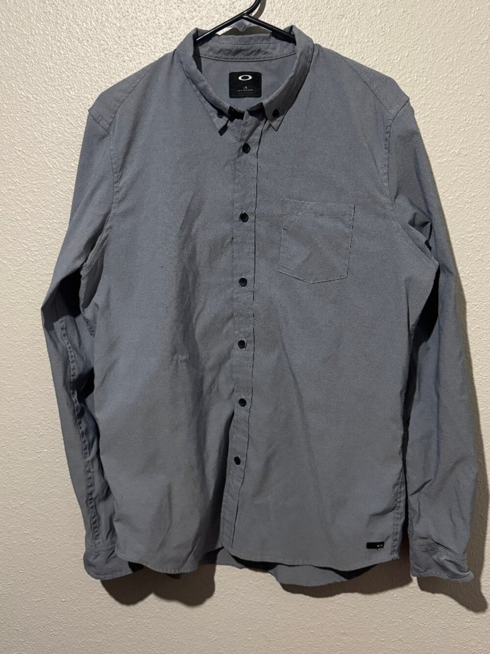 Y2K Oakley Men’s Gray Slim Fit Long Sleeve Button-Down Shirt Size L